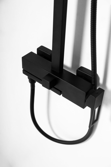 Душевая стойка BelBagno LUCELUC-VSCM-NERO