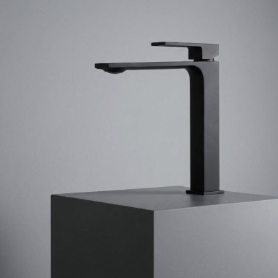 Смеситель для накладных BelBagno LUCE LUC-LMC-NERO-W0